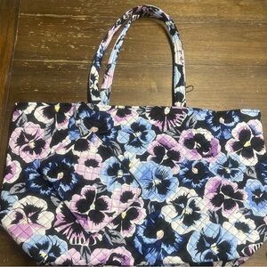 WOW!!! VERA BRADLEY~GRAND TOTE & MATCHING COSMETIC POUCH Quilted Plum Pansies